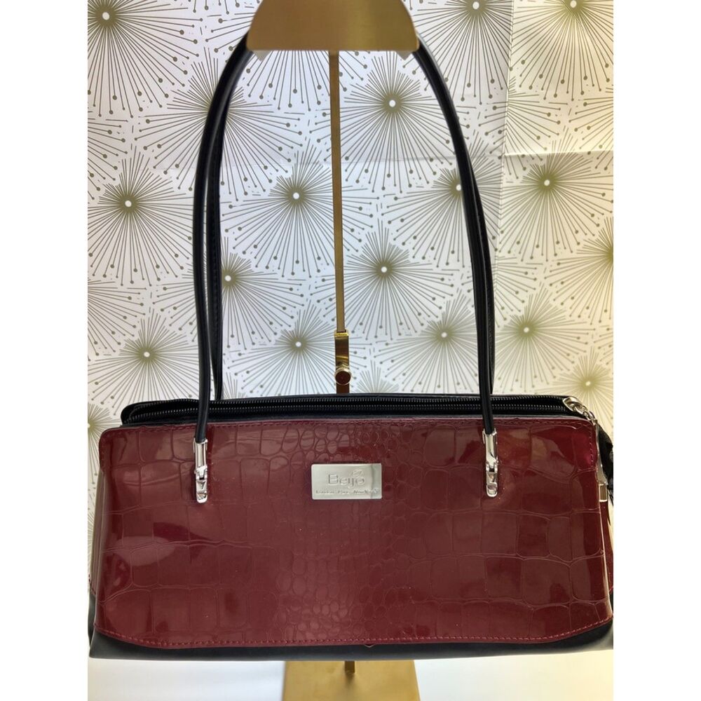 Beijo cherry red and black faux crocodile embossed shoulder bag - Picture 2 of 12